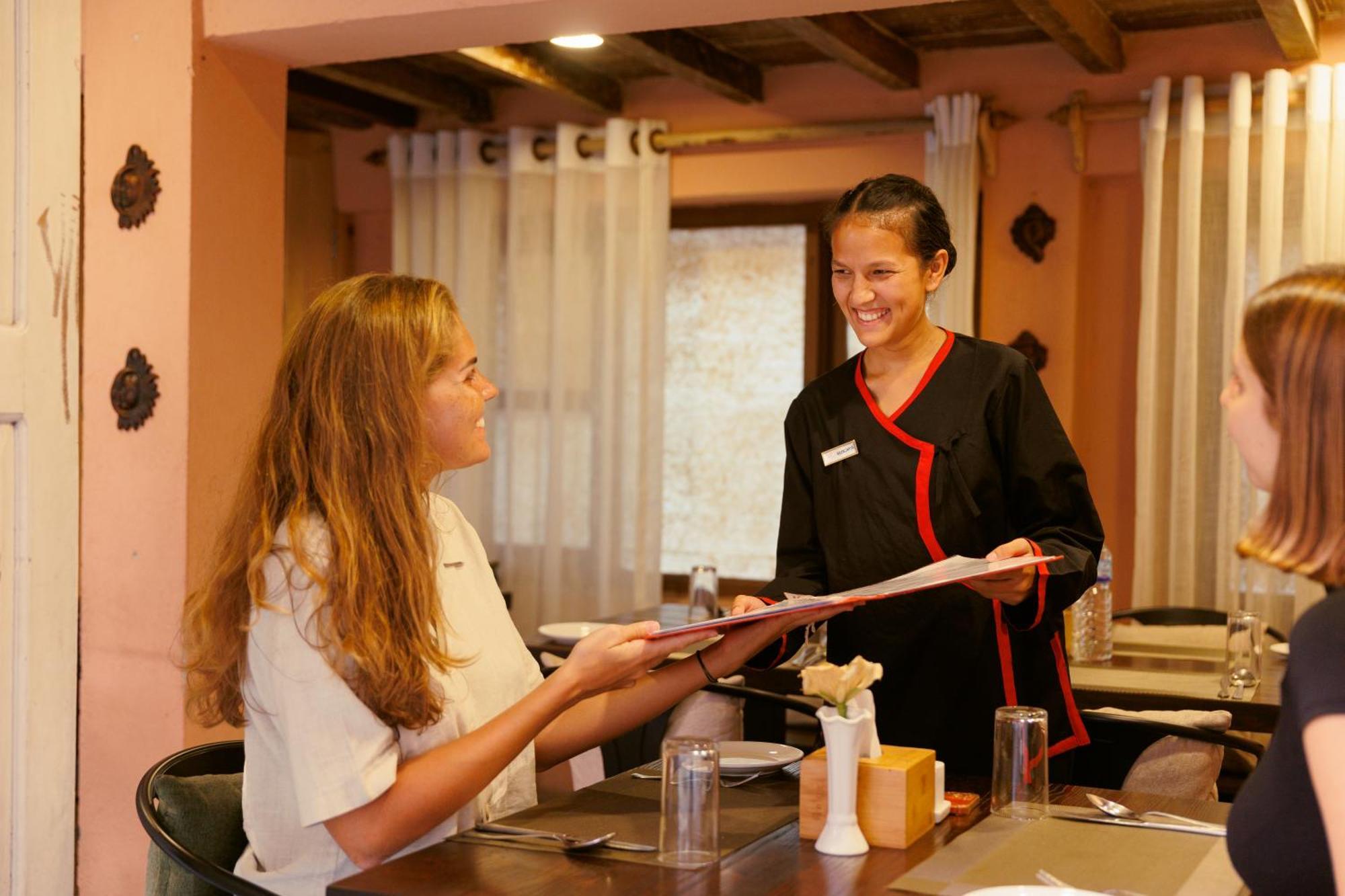 Manju Baha Hotel School Bhatgoan Dış mekan fotoğraf